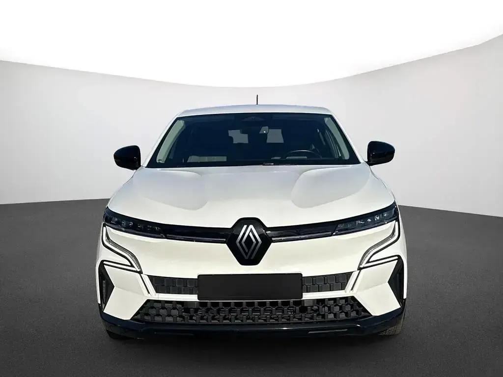 Używany Renault Mégane Evolution 160 kW (218 KM) 2022 Biały Sedan/Limuzyna