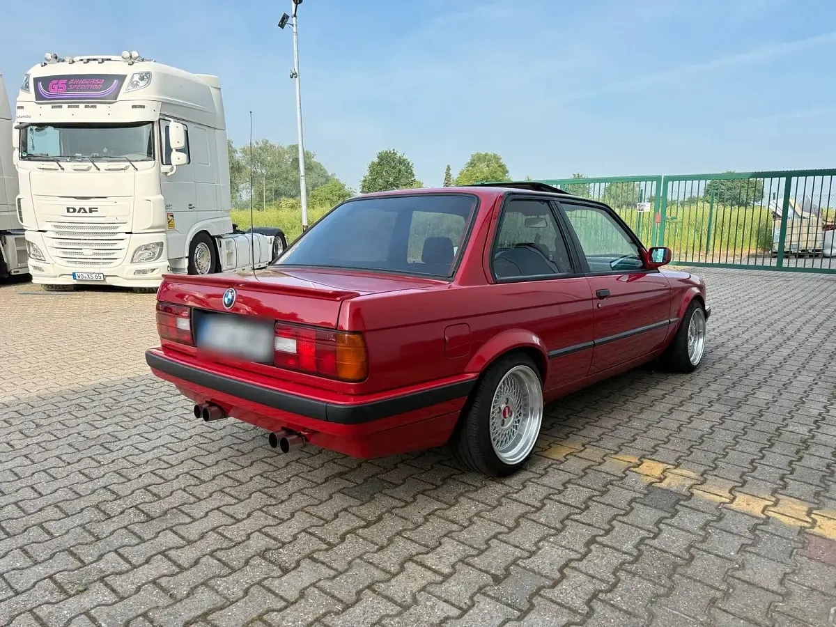 Gebraucht BMW 325 Shadowline 1990 Rot Coupé
