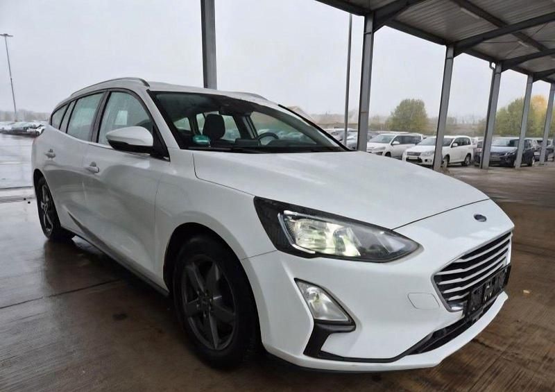 Weiß Gebraucht 2020 Ford Focus Cool & Connect Kombi | 11.000 € (Guter Preis) - Bild 1/4