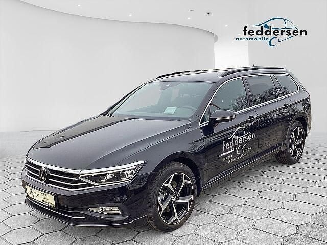Gebraucht VW Passat IQ Drive 150 PS (110 kW) 2024 Deep black perleffekt (metallic) Kombi