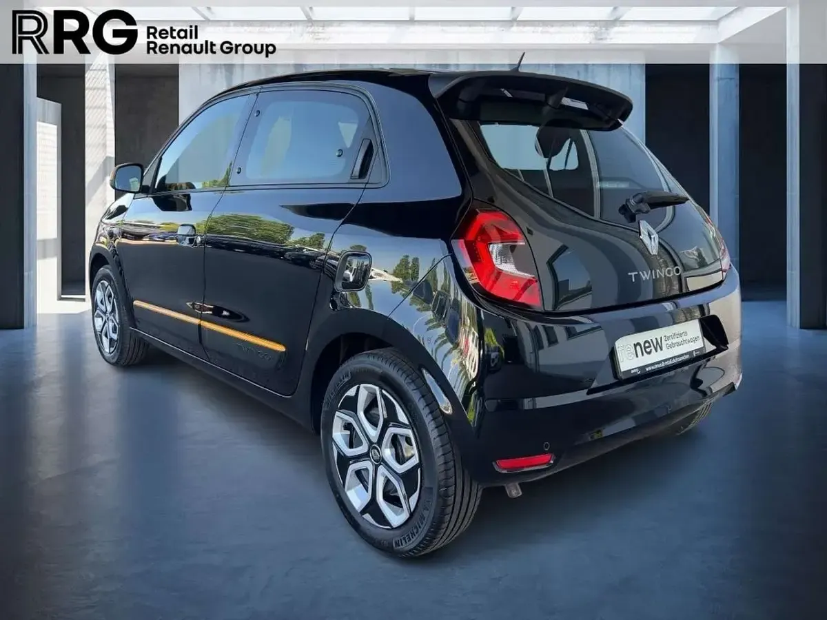 Gebraucht Renault Twingo Equilibre 65 PS (47 kW) 2023 Schwarz Kleinwagen