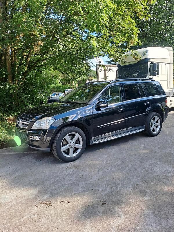 Gebraucht Mercedes GL320 224 PS (164 kW) 2007 Schwarz SUV