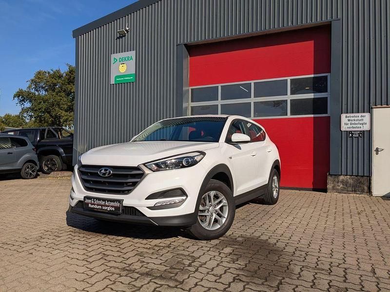 Weiß Gebraucht 2017 Hyundai Tucson Classic SUV | 13.299 € (Fairer Preis) - Bild 1/4