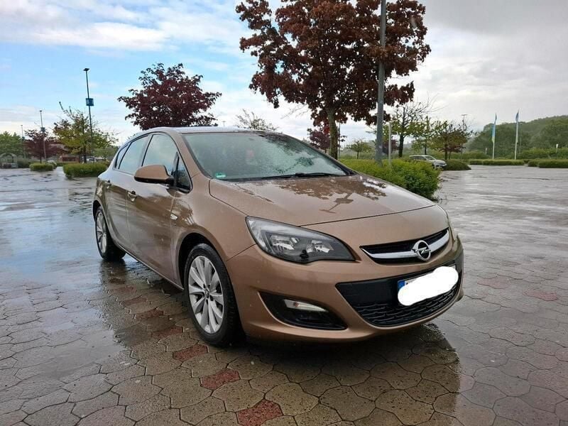 Andere außenfarben Gebraucht 2013 Opel Astra Sport Kleinwagen | 6.500 € (Fairer Preis) - Bild 1/4