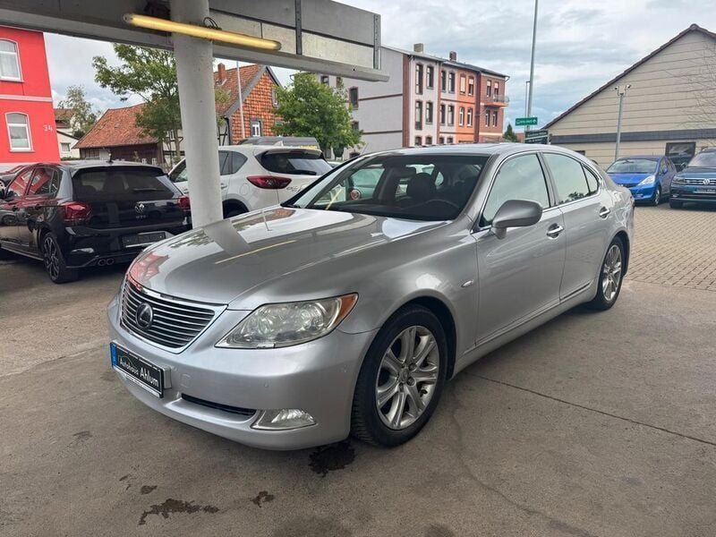 Gebraucht Lexus LS460 381 PS (280 kW) 2007 Silber Limousine