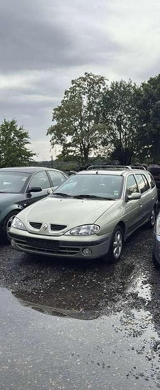 Gebraucht 2000 Renault Mégane GrandTour Kombi | 1.000 € (Fairer Preis) - Bild 1/4