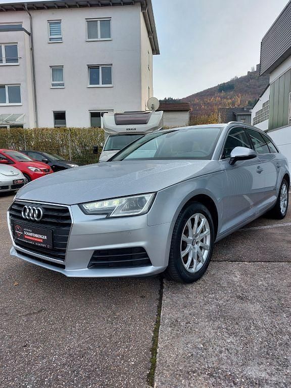 Silber Gebraucht 2017 Audi A4 Kombi | 18.690 € (Superpreis) - Bild 1/4
