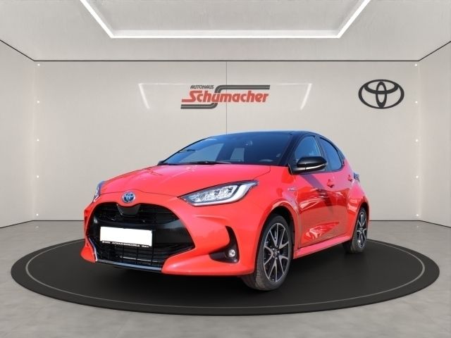 Rot Gebraucht 2021 Toyota Yaris Hybrid Edition Kleinwagen | 17.980 € (Fairer Preis) - Bild 1/4