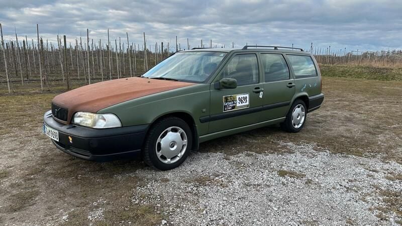 Grün Gebraucht 1997 Volvo V70 Kombi | 1.699 € (Superpreis) - Bild 1/4