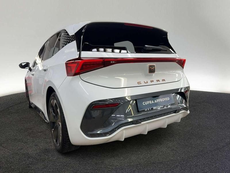 Second-hand Cupra Born 169 kW (231 CP) 2025 Alb Hatchback