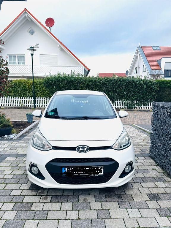 Weiß Gebraucht 2014 Hyundai i10 Kleinwagen | 4.500 € (Fairer Preis) - Bild 1/4