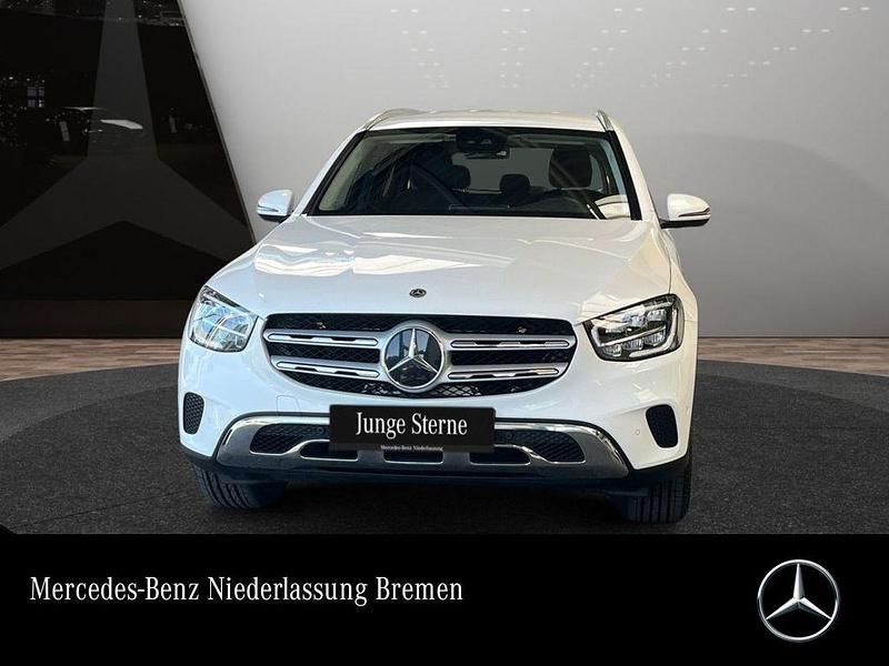 Weiß Gebraucht 2022 Mercedes GLC220 SUV | 36.990 € (Superpreis) - Bild 1/3