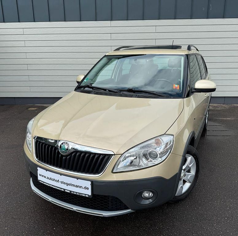 Beige Gebraucht 2011 Skoda Fabia Kombi | 4.600 € (Teuer) - Bild 1/4