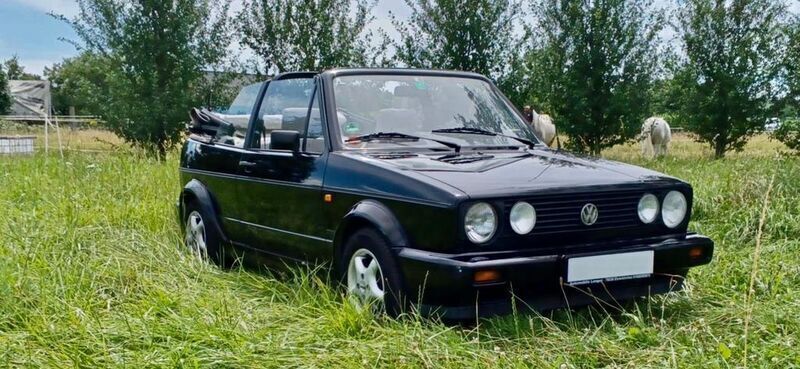 Schwarz Gebraucht 1995 VW Golf Cabriolet Cabrio | 12.450 € - Bild 1/4