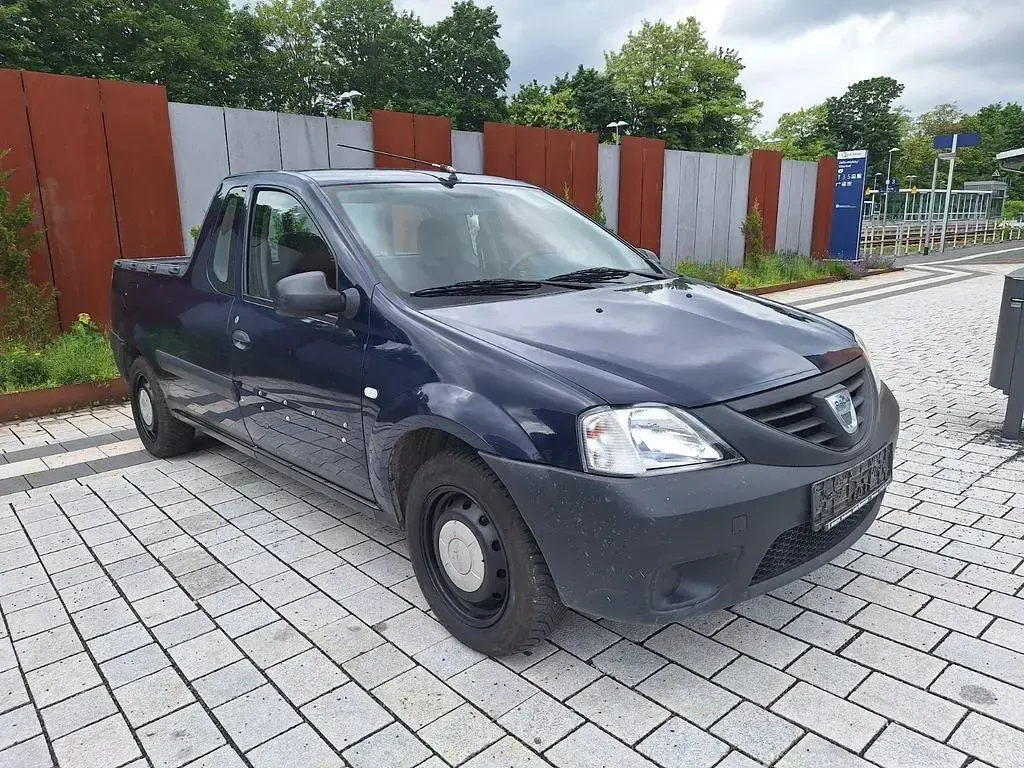 Gebraucht Dacia Pick up 84 PS (61 kW) 2012 Blau Pickup