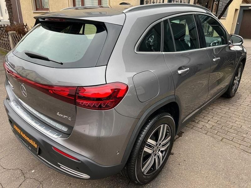 Gebraucht Mercedes EQA300 167 kW (228 PS) 2025 Grau SUV
