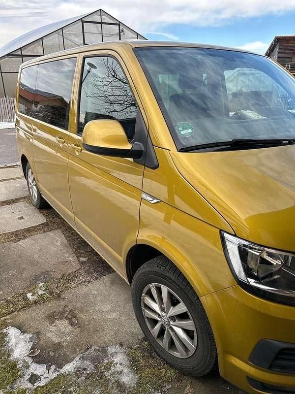 Gebraucht VW T6 150 PS (110 kW) 2019 Gold Van