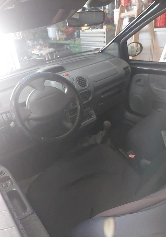 Gebraucht Renault Twingo 74 PS (54 kW) 2007 Schwarz Kleinwagen