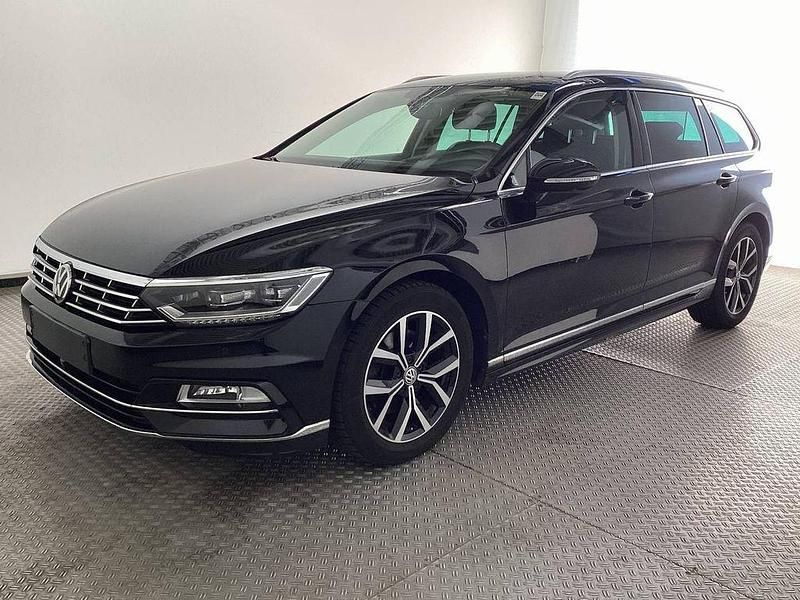 Schwarz Gebraucht 2015 VW Passat Highline Kombi | 19.990 € (Teuer) - Bild 1/4
