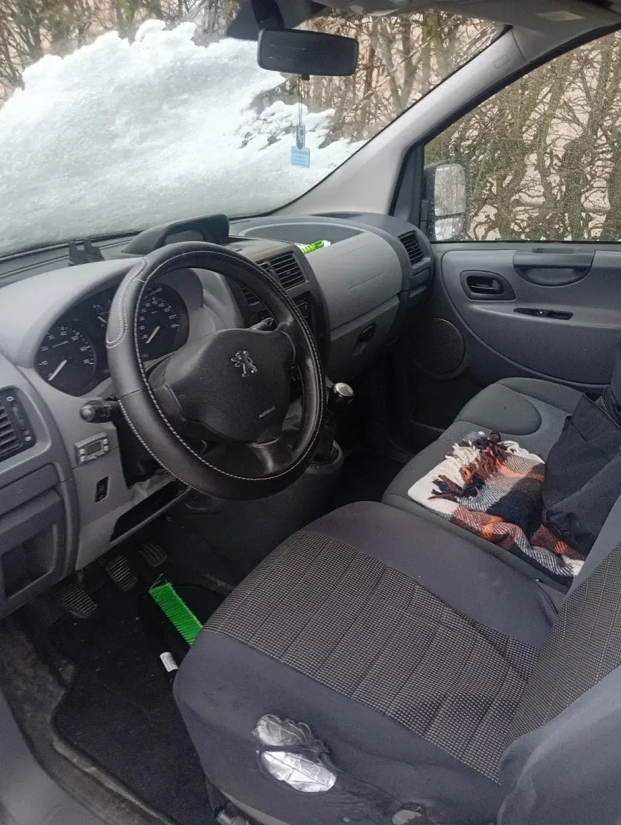 Gebraucht Peugeot Expert 90 PS (66 kW) 2009 Weiß Van