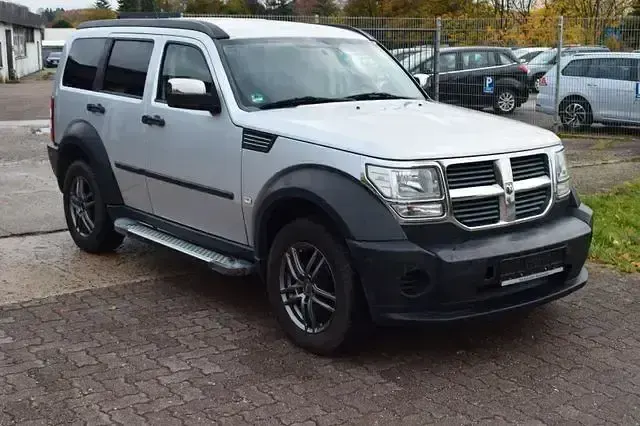 Gebraucht Dodge Nitro SE 177 PS (130 kW) 2008 Silber SUV