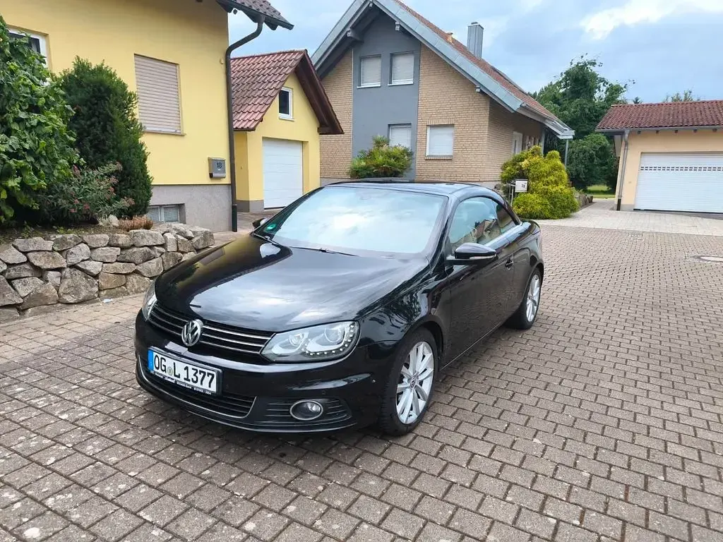Gebraucht VW Eos Exclusive 140 PS (102 kW) 2013 Schwarz Cabrio