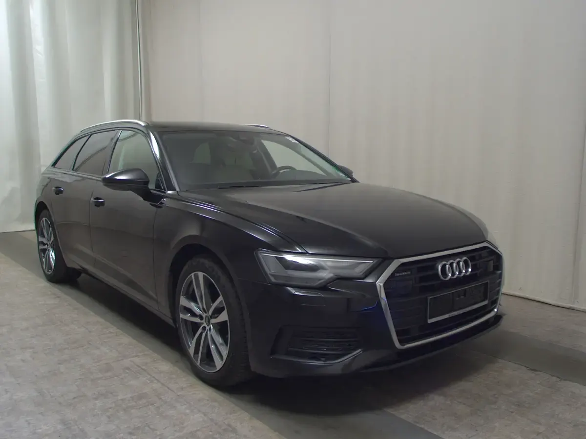 Gebraucht Audi A6 Ambiente 204 PS (150 kW) 2022 Schwarz Kombi