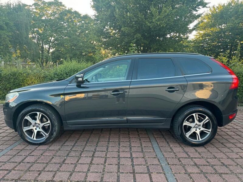 Savile grey Gebraucht 2011 Volvo XC60 Momentum SUV | 11.990 € (Fairer Preis) - Bild 1/4