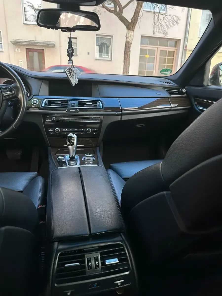 Gebraucht BMW 730 245 PS (180 kW) 2009 Schwarz Limousine