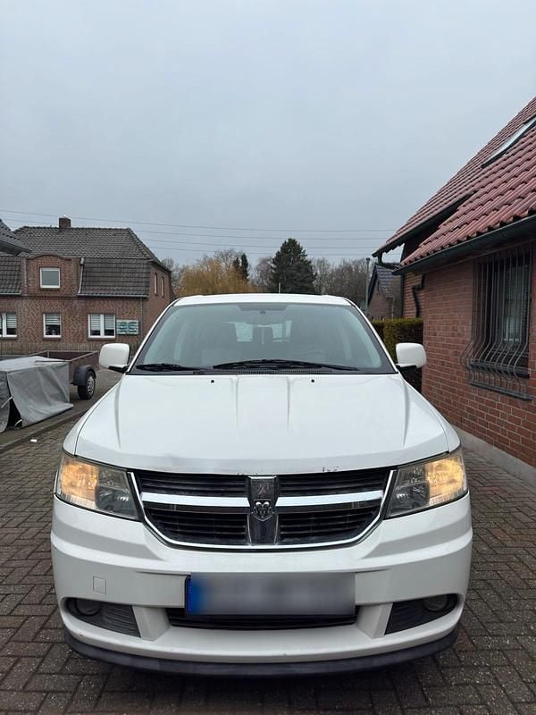 Gebraucht Dodge Journey 170 PS (125 kW) 2010 Weiß SUV