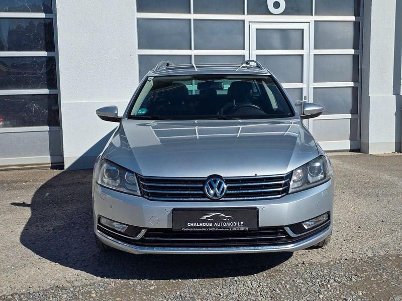 Gebraucht VW Passat Highline 140 PS (102 kW) 2012 Silber Kombi