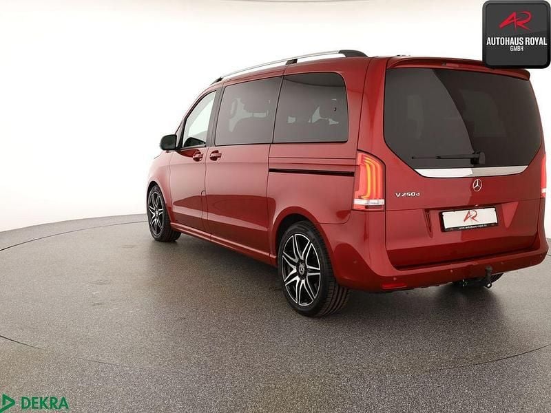 Gebraucht Mercedes V250 AMG 190 PS (139 kW) 2020 Hyazinthrot Van / Kleinbus