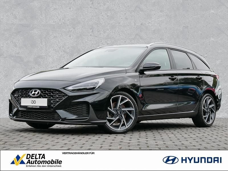 Phantom black / mic Gebraucht 2022 Hyundai i30 N Line Kombi | 18.890 € (Fairer Preis) - Bild 1/4