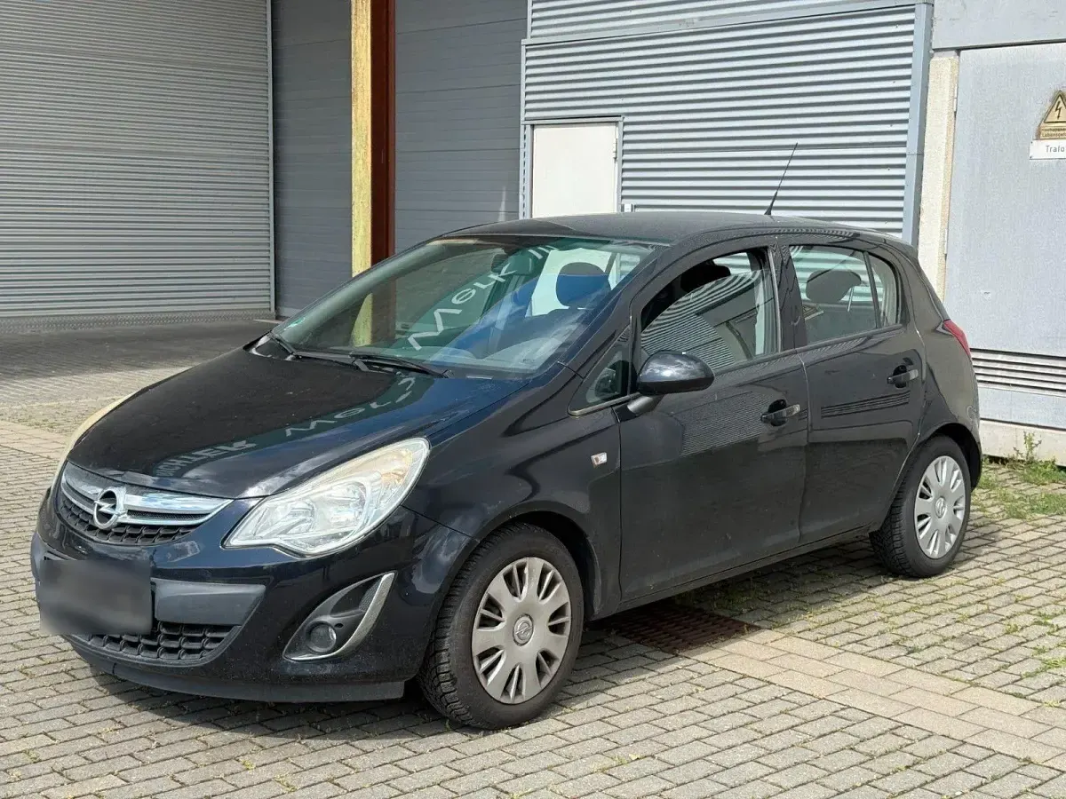 Gebraucht Opel Corsa Selection 86 PS (63 kW) 2011 Schwarz Kleinwagen
