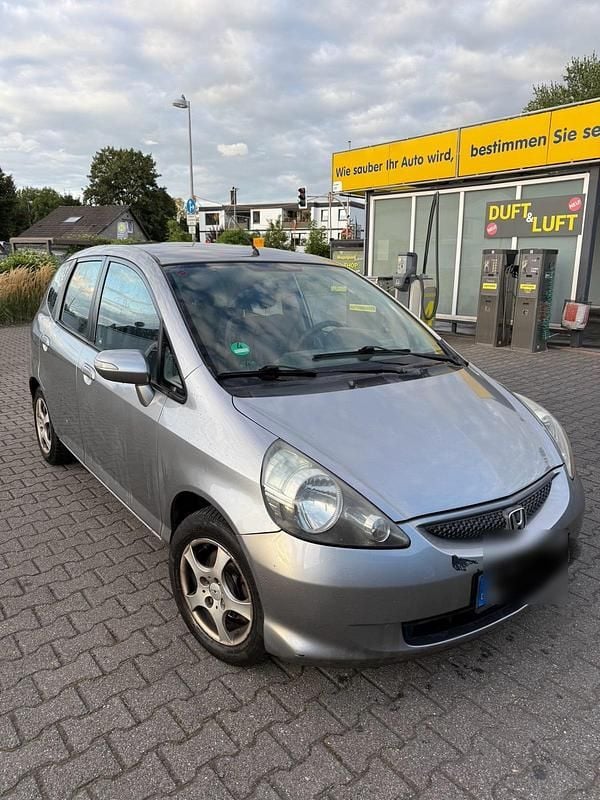 Grau Gebraucht 2007 Honda Jazz Kleinwagen | 1.299 € (Fairer Preis) - Bild 1/4