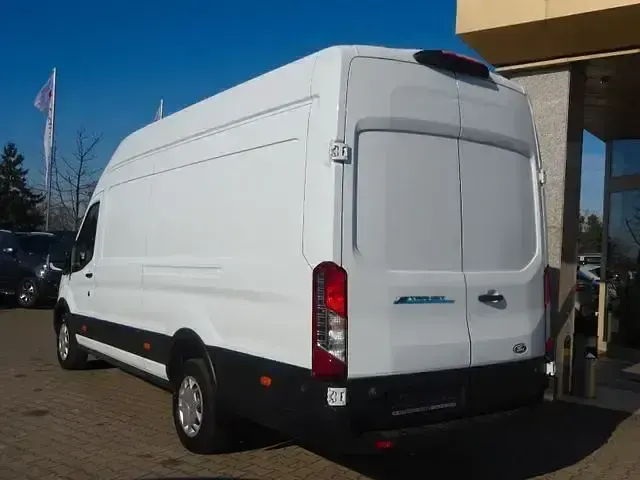 Używany Ford E-Transit Trend 135 kW (184 KM) 2025 Andere Van