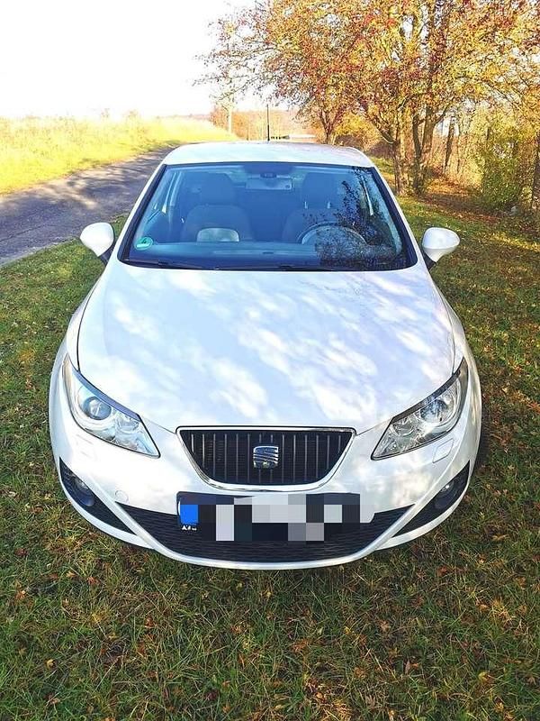 Weiß Gebraucht 2009 Seat Ibiza SC Sport Kleinwagen | 5.000 € (Etwas zu teuer) - Bild 1/4
