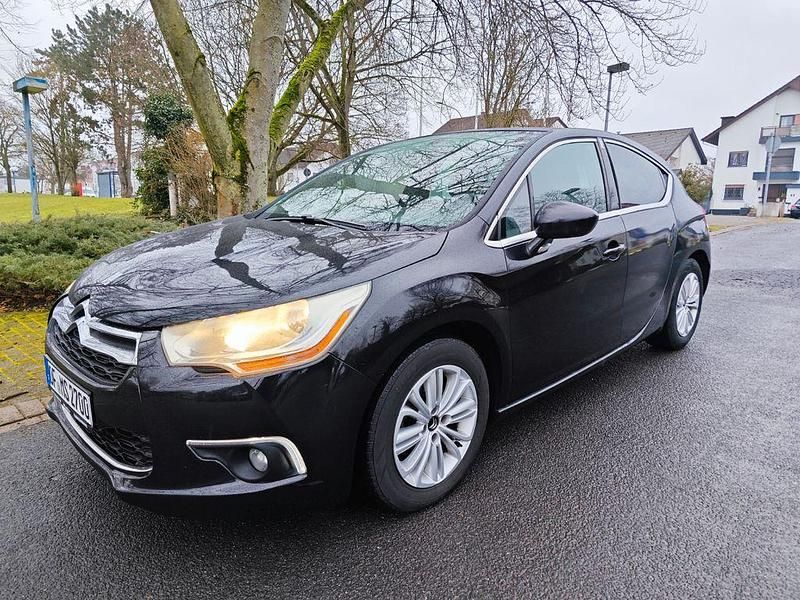 Gebraucht Citroën DS4 Chic 120 PS (88 kW) 2013 Schwarz Kleinwagen
