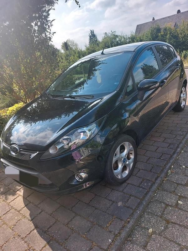 Gebraucht Ford Fiesta 80 PS (58 kW) 2011 Schwarz Kleinwagen