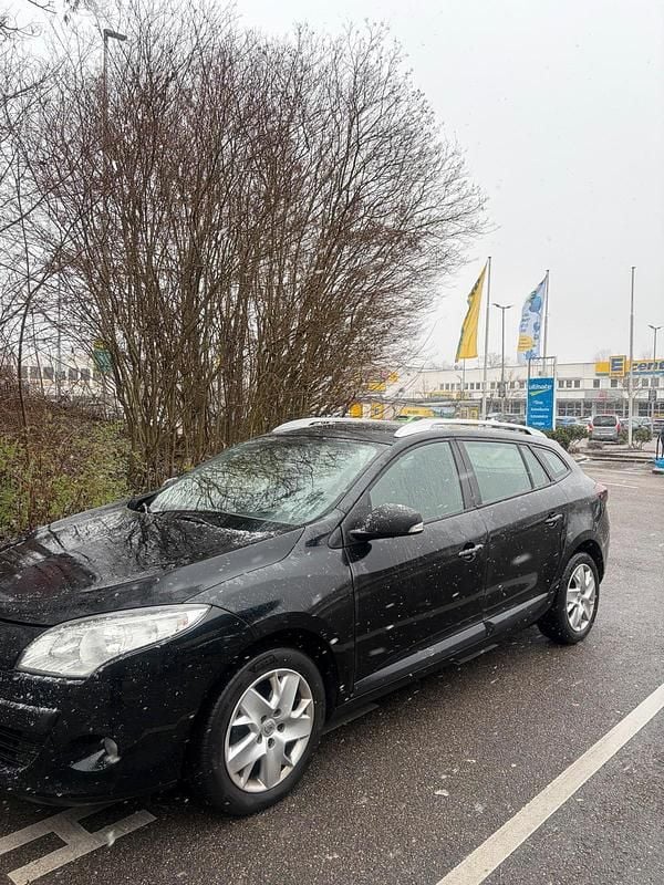 Gebraucht Renault Mégane GrandTour 101 PS (74 kW) 2012 Schwarz Kombi