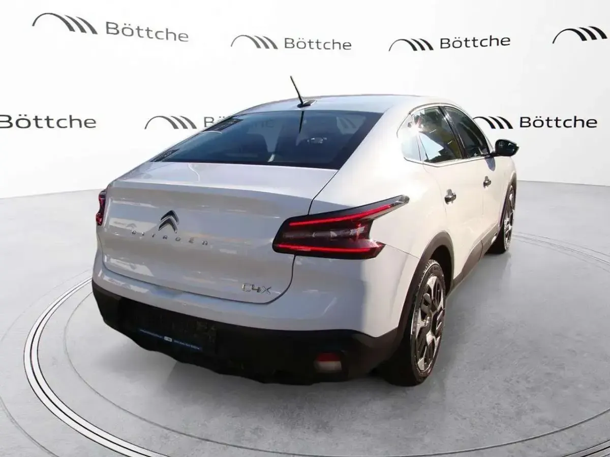 Gebraucht Citroën C4 X 101 PS (74 kW) 2024 Weiß SUV