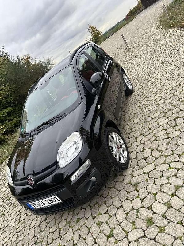 Gebraucht Fiat Panda Active 70 PS (51 kW) 2011 Schwarz Kombi