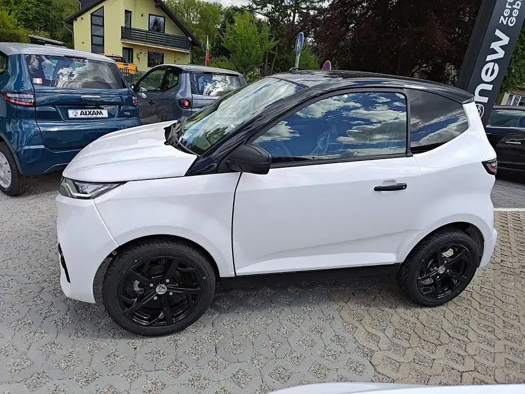 Nowe Aixam e-Crossover 2026 Biały