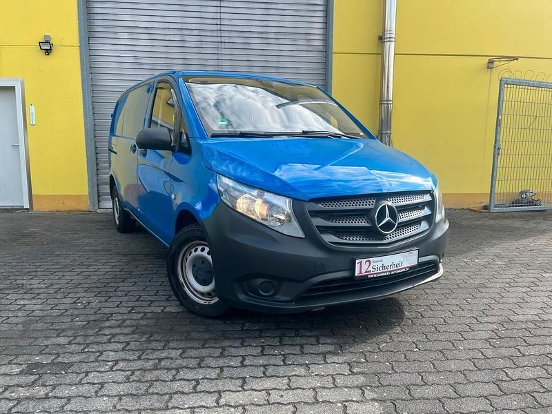 Gebraucht Mercedes Vito 88 PS (64 kW) 2016 Blau Van
