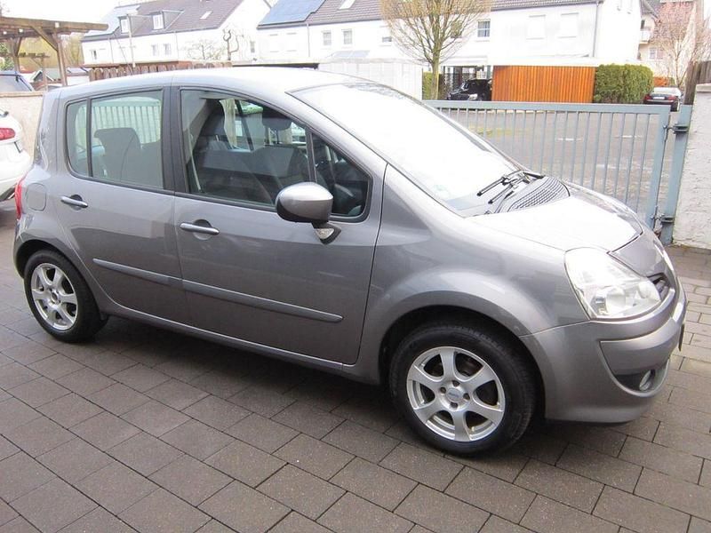 Gebraucht Renault Modus Dynamique 111 PS (81 kW) 2011 Grau Van / Kleinbus