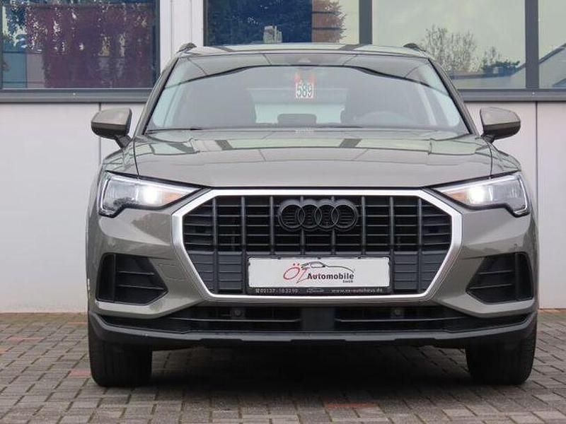 Gebraucht Audi Q3 Basis 150 PS (110 kW) 2020 Grau SUV