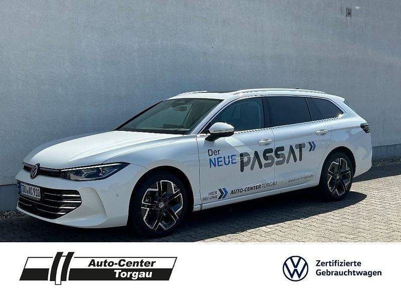 Weiß Gebraucht 2024 VW Passat Elegance Kombi | 32.889 € (Teuer) - Bild 1/4
