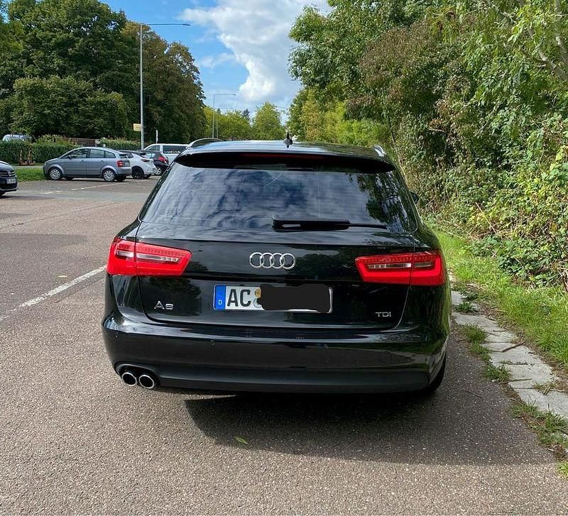 Gebraucht Audi A6 Ambiente 177 PS (130 kW) 2012 Schwarz Kombi