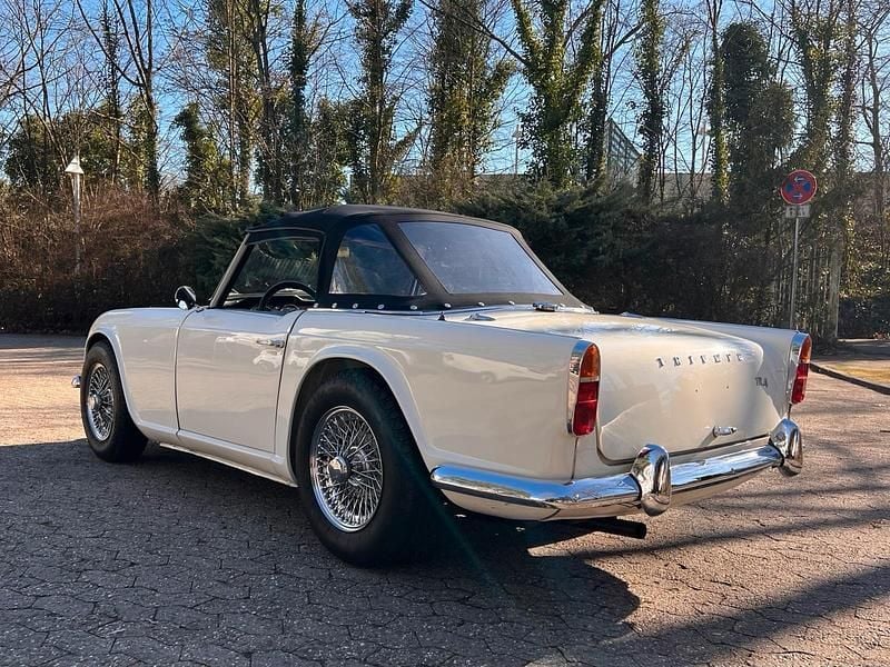 Gebraucht Triumph TR4 105 PS (77 kW) 1963 Weiß Cabrio