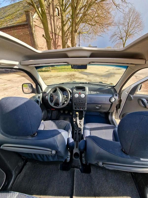 Gebraucht Citroën Berlingo 110 PS (80 kW) 2006 Silber Van / Kleinbus